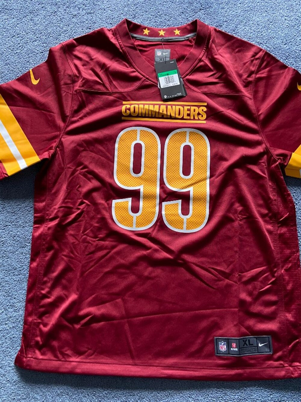 Nike Men's Burgundy Chase Young Washington Commanders Game Jersey Size XL NWT